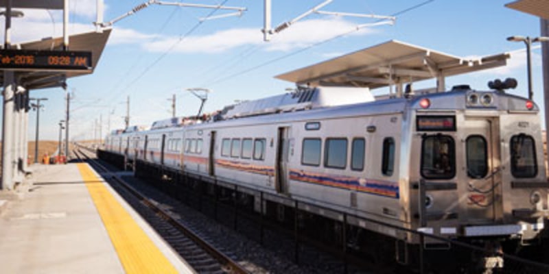 Image of 61st / Pena Station