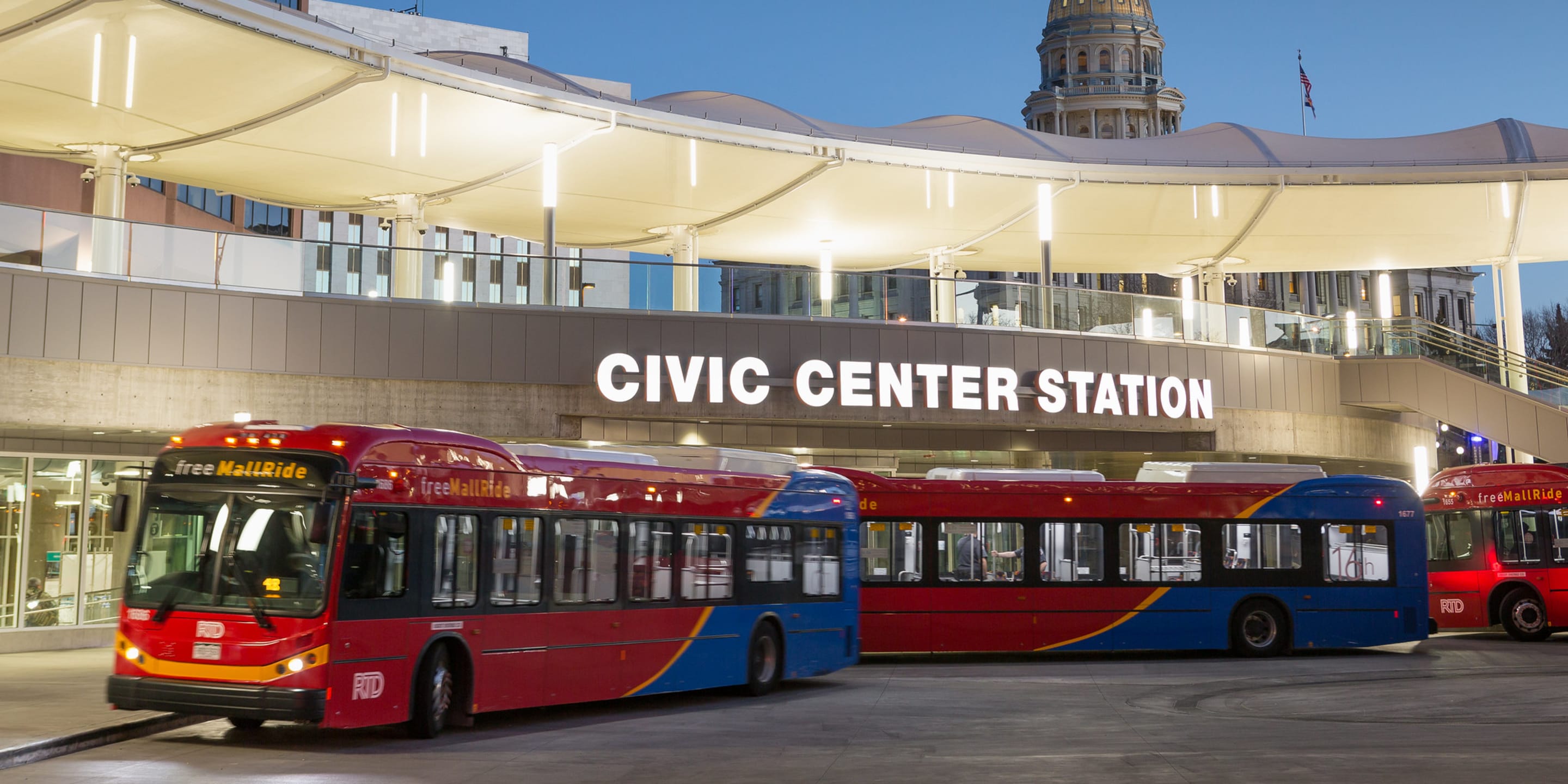 Free mall ride bus parked at civic center station