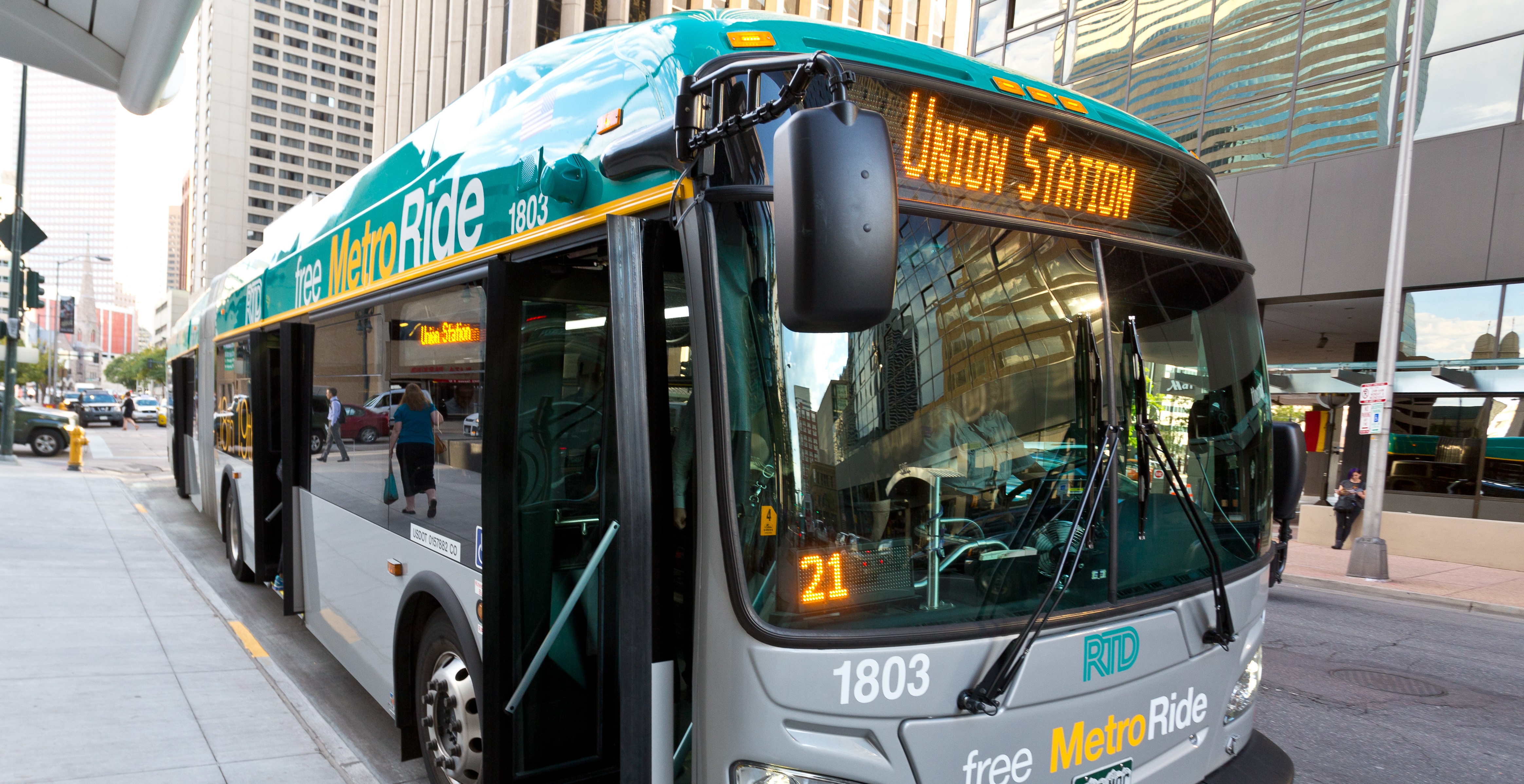 Photo of a free MetroRide bus