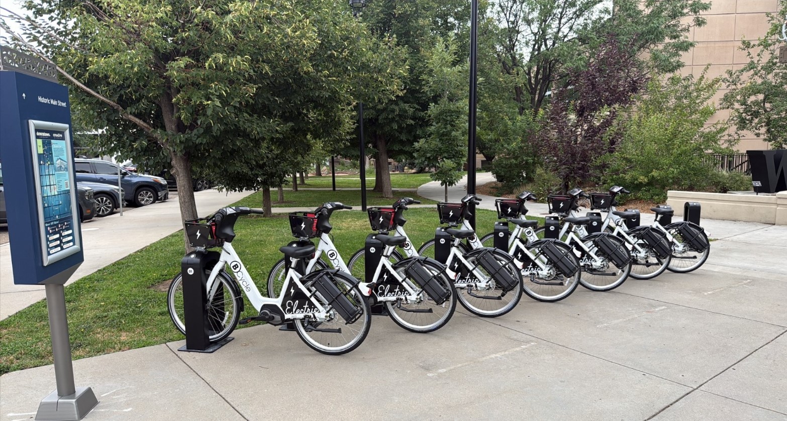 A photo of B Cycle bikes parked in bike racks at Coffman Street Station